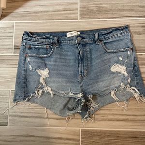 Women's Abercrombie distressed shorts